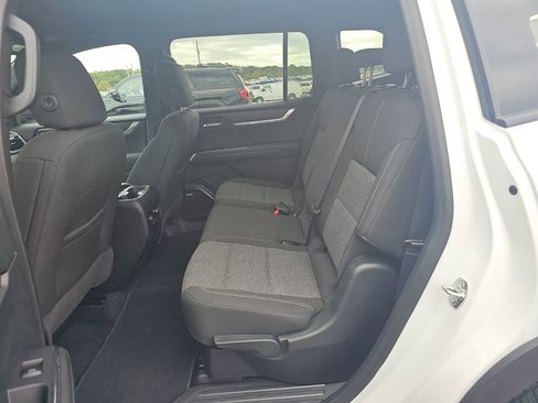 Certified 2025 GMC Acadia Elevation image 19