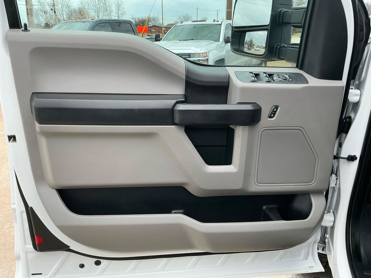 Used 2021 Ford F250 XL w/ Power Equipment Group AWD/4WD image 11
