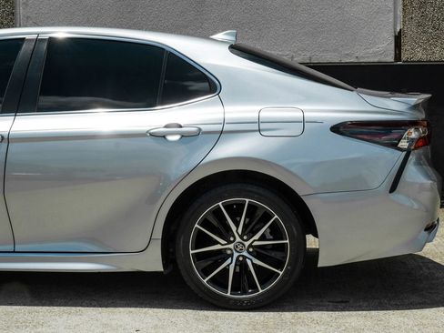 Used 2023 Toyota Camry SE FWD image 16