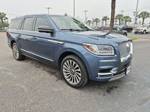 Certified 2020 Lincoln Navigator L Reserve w/ Luxury Package AWD/4WD image 7