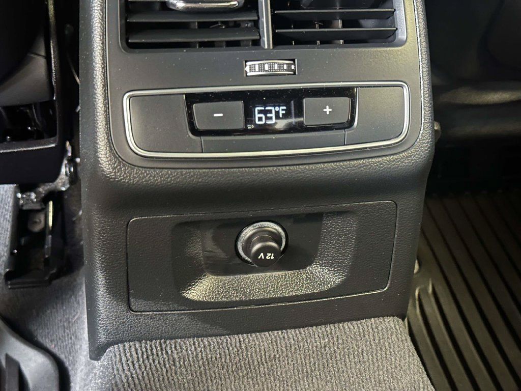 Used 2023 Audi S4 Premium w/ Convenience Package AWD/4WD image 17