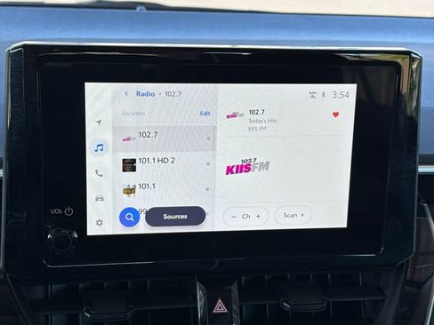 Used 2025 Toyota Corolla LE image 26