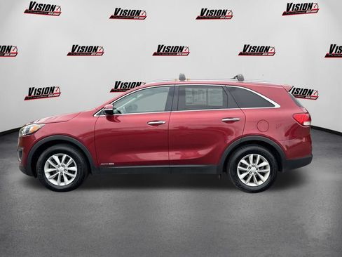 Used 2017 Kia Sorento AWD image 9