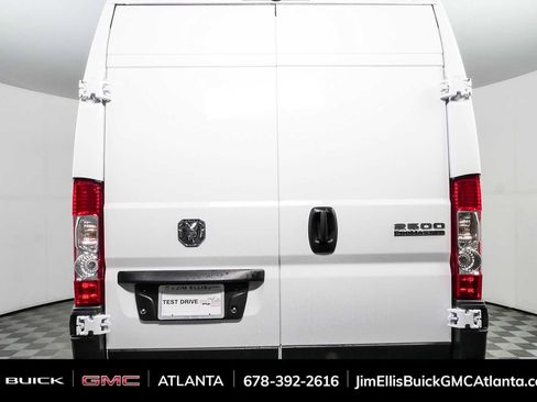 Used 2024 RAM ProMaster 2500 w/ Convenience Group FWD image 24