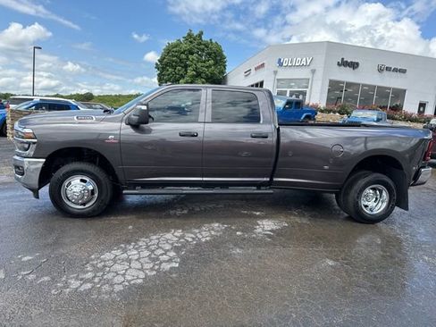 New 2026 RAM 3500 Tradesman AWD/4WD image 2
