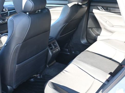Used 2021 Honda Accord Sport image 25