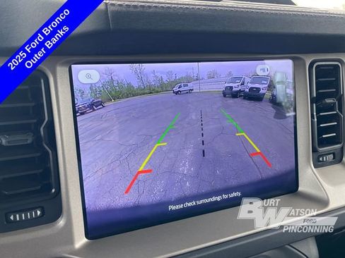 Used 2025 Ford Bronco Outer Banks AWD/4WD image 28