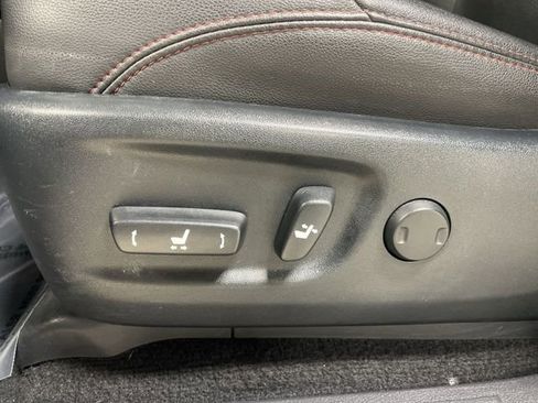 Used 2022 Toyota 4Runner TRD Off-Road Premium image 12