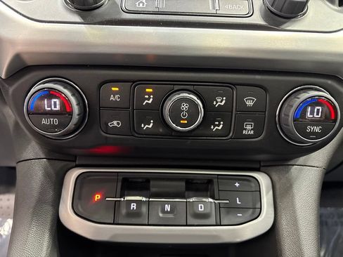 Used 2023 GMC Acadia SLT AWD/4WD image 26