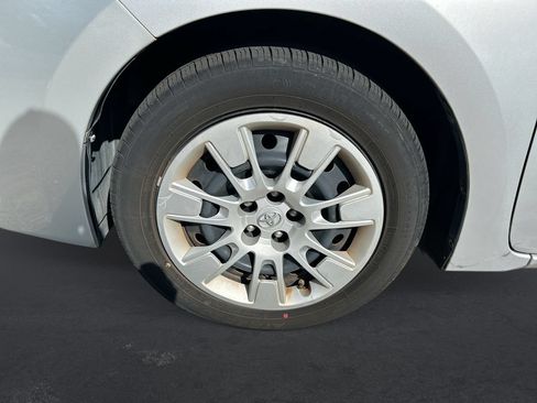 Used 2015 Toyota Corolla S FWD image 10