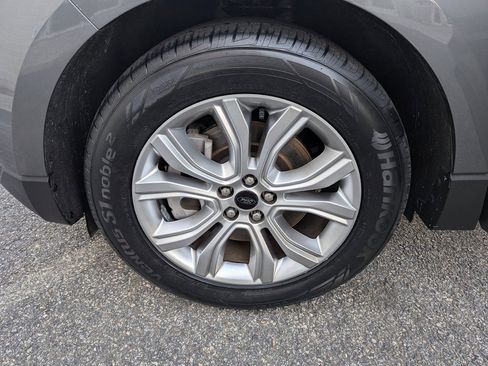 Used 2024 Ford Edge Titanium image 26