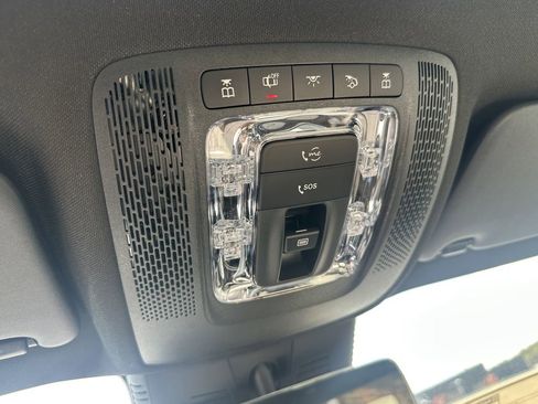 New 2026 Mercedes-Benz GLB 250 image 33