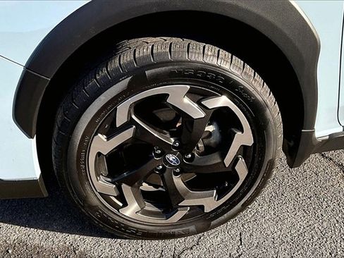 Used 2023 Subaru Crosstrek 2.5i Limited image 8