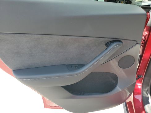 Used 2024 Tesla Model Y Long Range RWD image 20