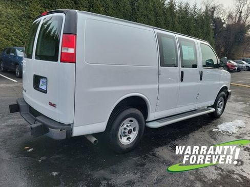 Used 2024 GMC Savana 2500 w/ Driver Convenience Package image 7