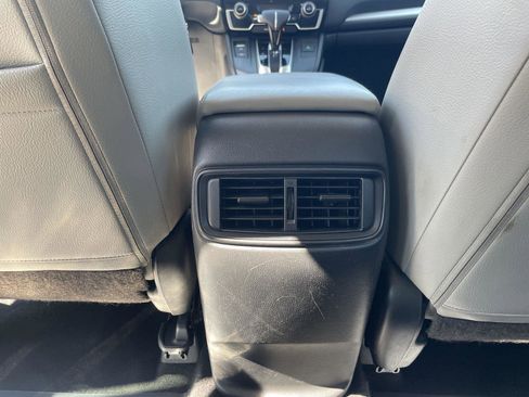 Used 2018 Honda CR-V LX image 24