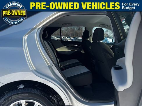 Used 2022 Chevrolet Equinox LT w/ Driver Convenience Package image 33
