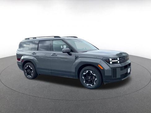 Used 2025 Hyundai Santa Fe SEL image 2