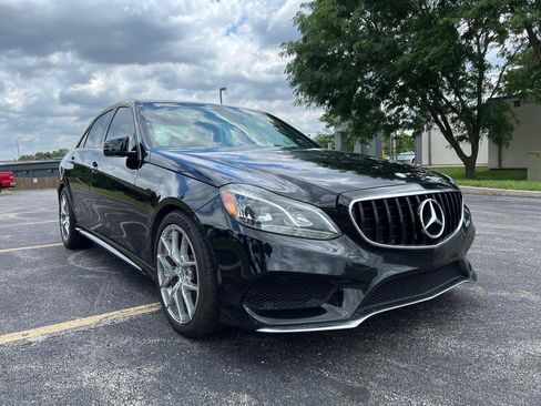 Used 2016 Mercedes-Benz E 350 Sedan w/ Premium Package image 8