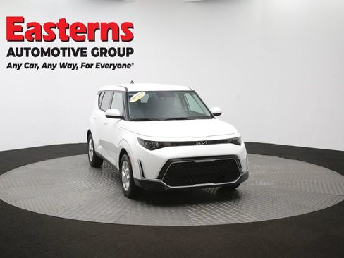 Used 2025 Kia Soul LX FWD image 49