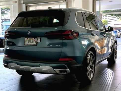 Used 2026 BMW X5 xDrive50e w/ Executive Package AWD/4WD image 6
