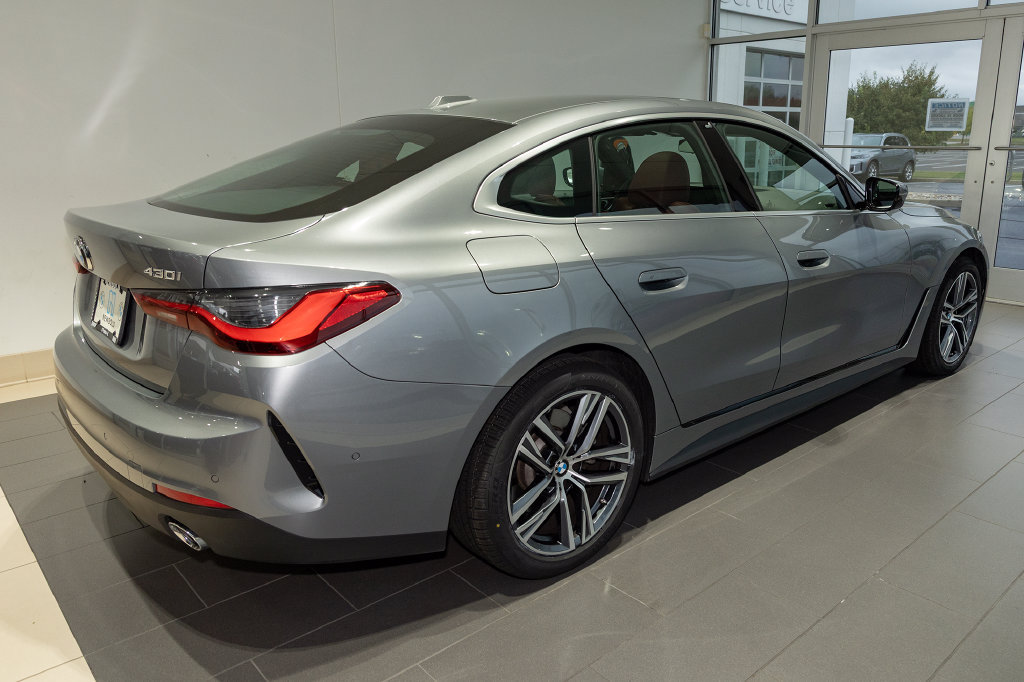 Used 2024 BMW 430i Gran Coupe xDrive w/ Premium Package AWD/4WD image 16