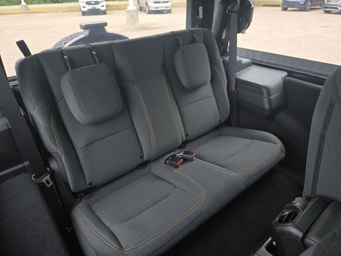 Used 2025 Jeep Wrangler Sport AWD/4WD image 11