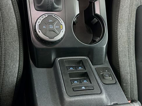 Used 2025 Ford Bronco Big Bend image 26