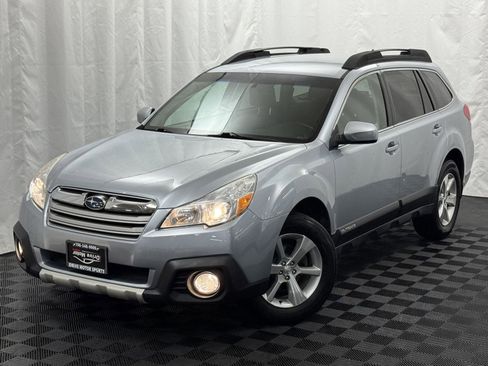Used 2013 Subaru Outback 2.5i Limited w/ Popular Pkg 1A image 2