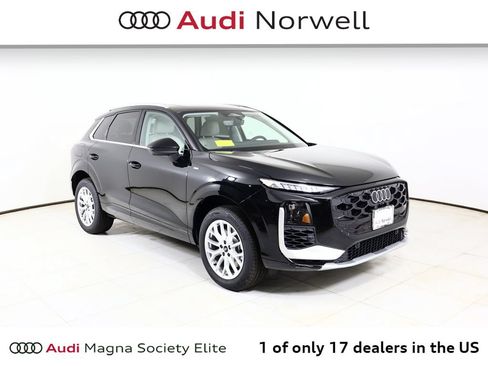 New 2026 Audi Q3 quattro 2.0T AWD/4WD image 1