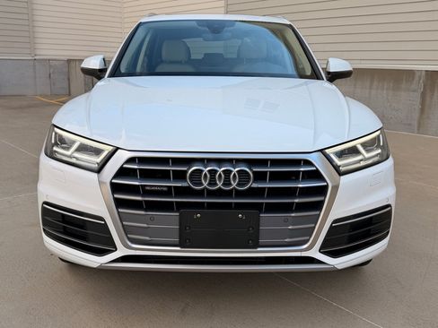 Used 2020 Audi Q5 2.0T Premium Plus w/ Premium Plus Package AWD/4WD image 8