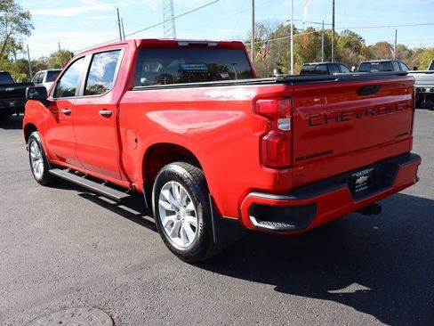 Used 2020 Chevrolet Silverado 1500 Custom w/ Custom Value Package image 3