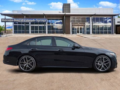 Used 2022 Mercedes-Benz C 300 4MATIC Sedan image 4
