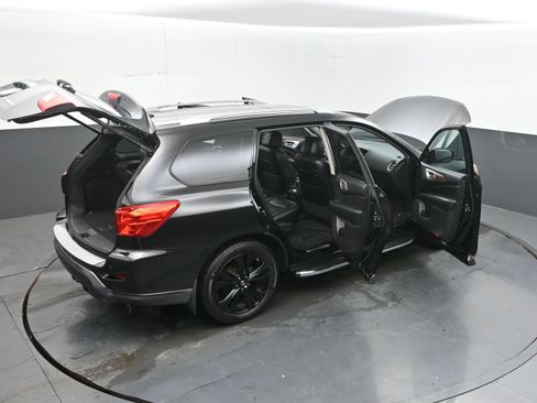Used 2017 Nissan Pathfinder Platinum w/ Midnight Edition Package FWD image 46