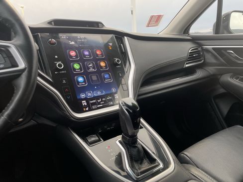 Used 2020 Subaru Outback Limited image 22