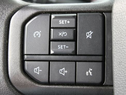 Used 2024 Ford F350 XLT AWD/4WD image 65