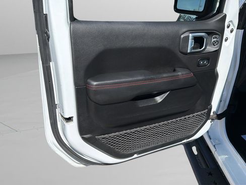 Used 2021 Jeep Gladiator Rubicon image 19