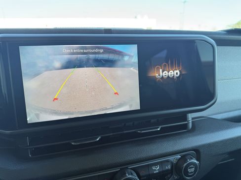 Used 2024 Jeep Wrangler Sport S image 25