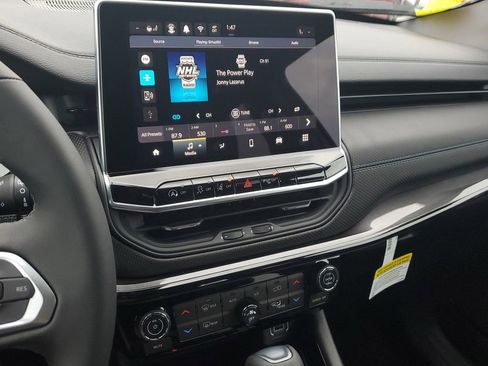 New 2026 Jeep Compass Limited image 27