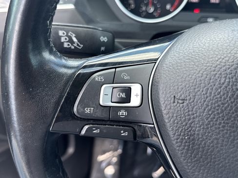 Used 2019 Volkswagen Tiguan SE w/ Panoramic Sunroof Package AWD/4WD image 29