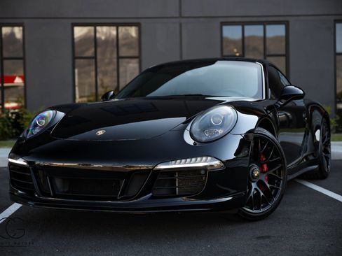 Used 2015 Porsche 911 Carrera GTS w/ Bose Audio Package RWD image 2