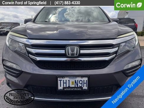 Used 2017 Honda Pilot Elite image 2