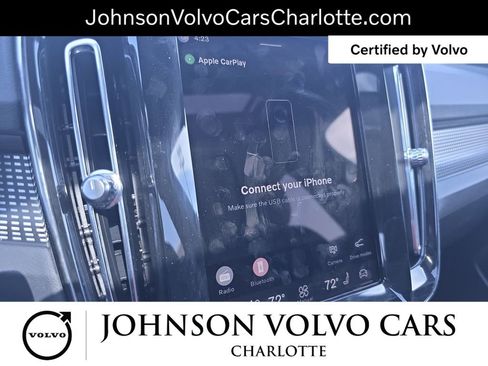 Certified 2025 Volvo XC40 B5 Plus AWD/4WD image 23
