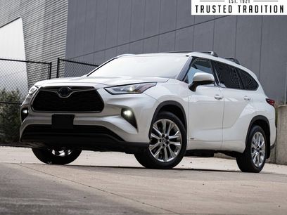 Used 2022 Toyota Highlander Limited