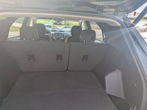 Used 2018 Chevrolet Equinox LT AWD/4WD image 11