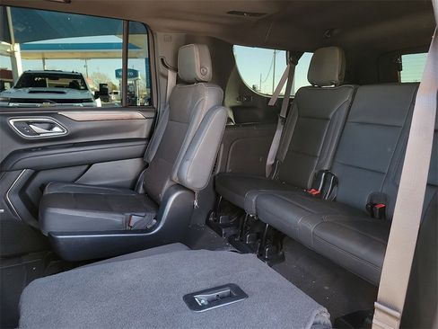 Used 2023 Chevrolet Suburban High Country w/ Premium Package 2 image 8