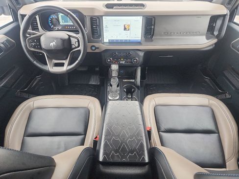 Used 2024 Ford Bronco Wildtrak image 9