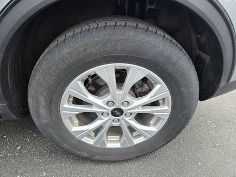 Certified 2023 Ford Escape Active AWD/4WD image 46