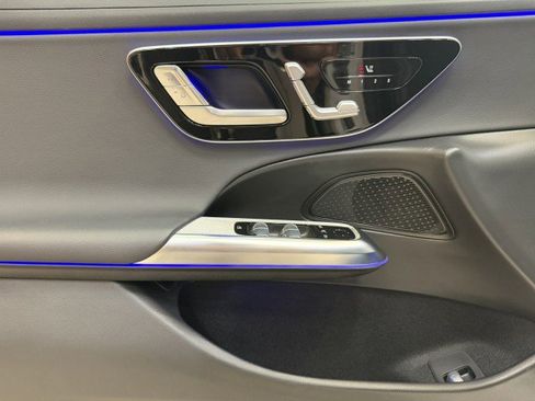 Used 2025 Mercedes-Benz E 350 Sedan w/ Winter Package image 17