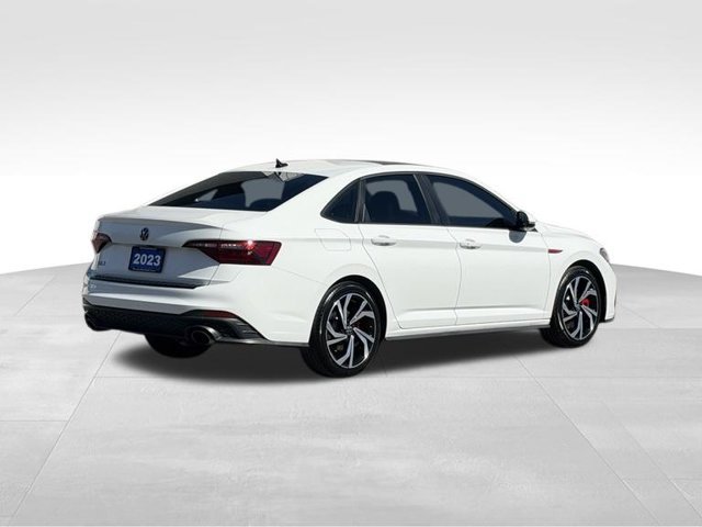 Used 2023 Volkswagen Jetta GLI Autobahn FWD image 4